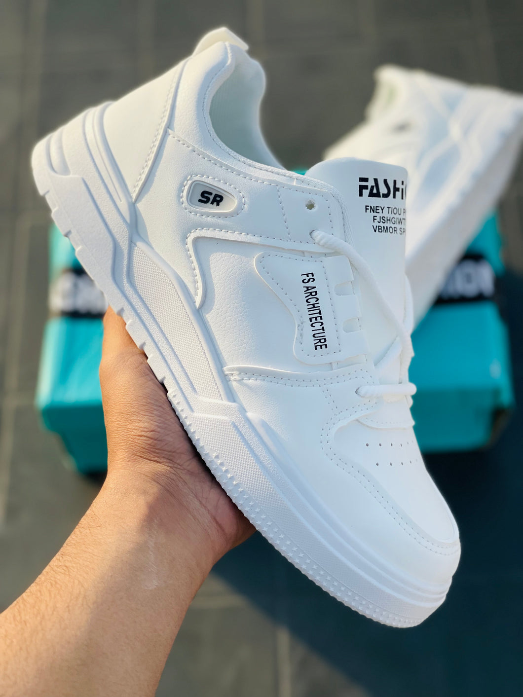 Fashion breathable sneaker-White