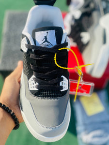 AIR JORDAN RETRO 4