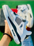 AIR JORDAN RETRO 4